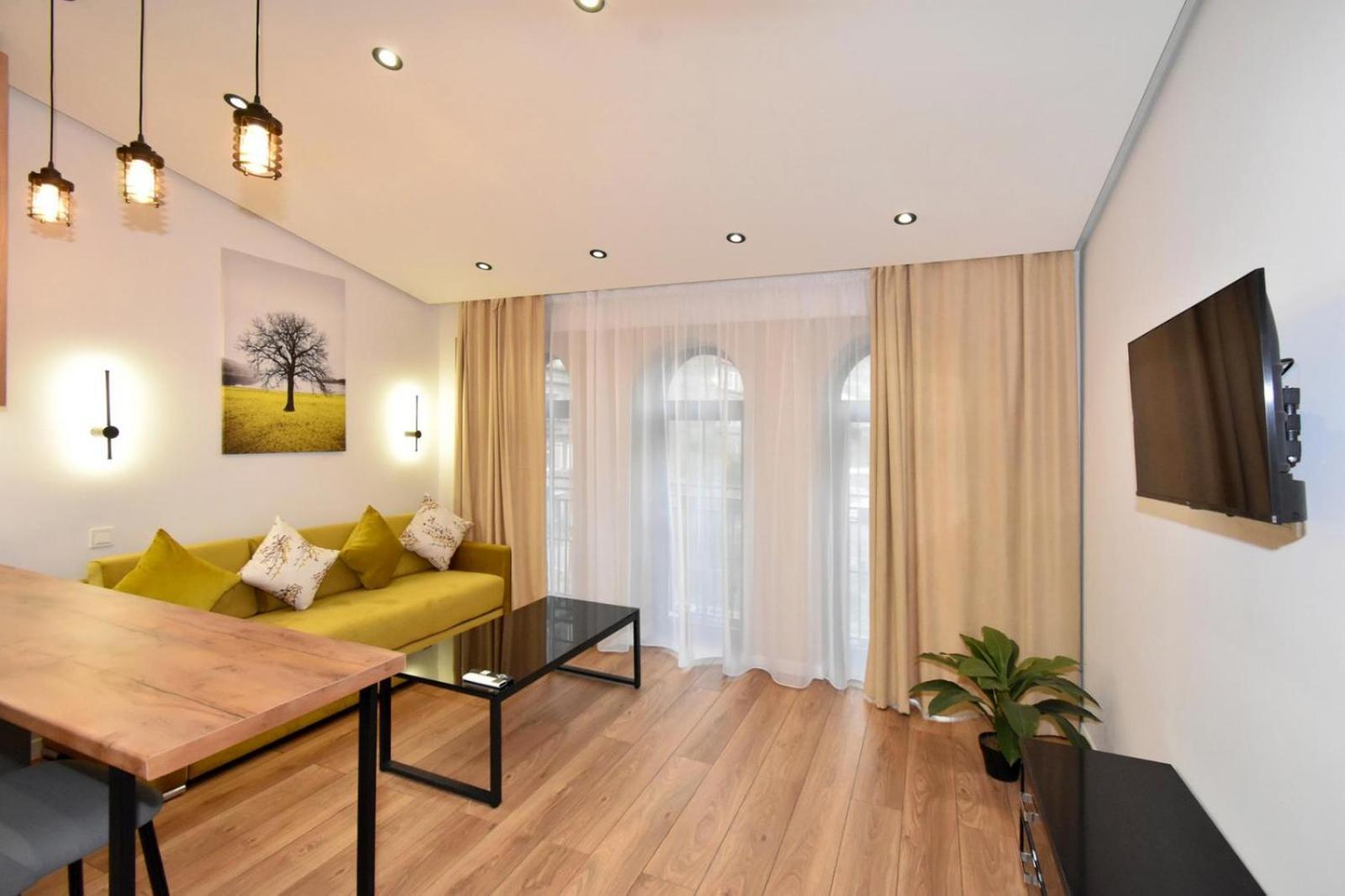 Aygestan Plaza Aparthotel Jerevan Exteriör bild